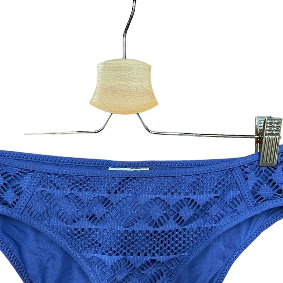 Becca by Rebecca Virtue Crochet Bikini Bottom Blue Size Small - Picture 4 of 9